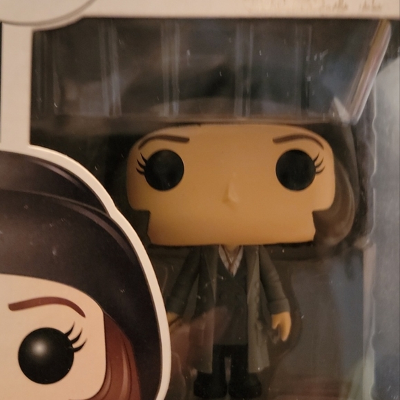 Vinyl figures feature Tina Goldstein, of popular film franchise Fantastic Beast, - Picture 5 of 9